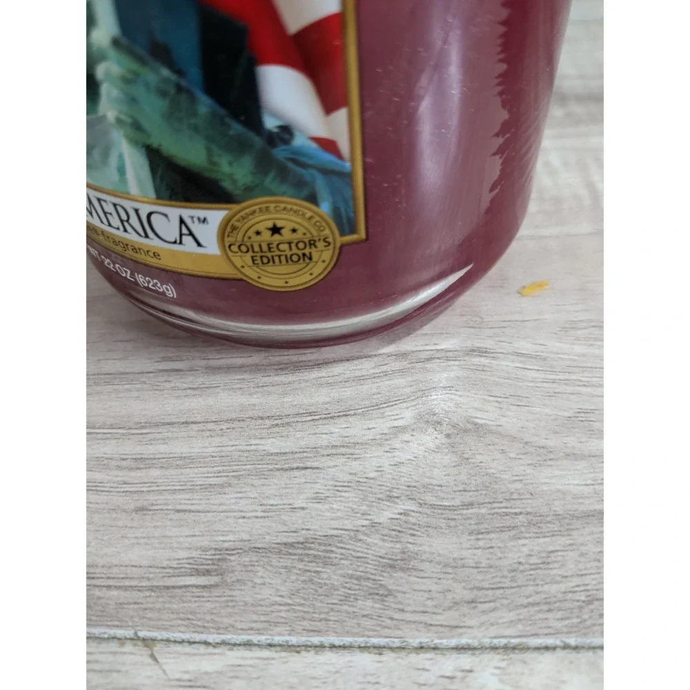 Yankee Candle God Bless America Collector's Edition Large Jar 22oz Red Candle